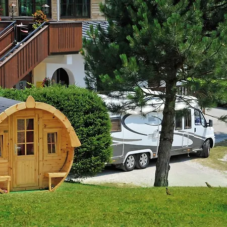 Campingresort Seeblick Toni 5* 크람사흐
