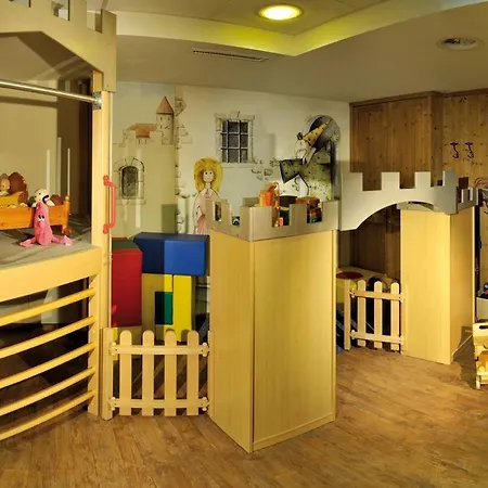 Campingresort Seeblick Toni 5*