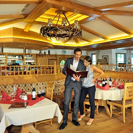 Campingresort Seeblick Toni 5* 크람사흐